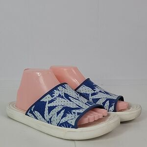 Crocs Prisley Bleu Flip Flop Women's Sandals